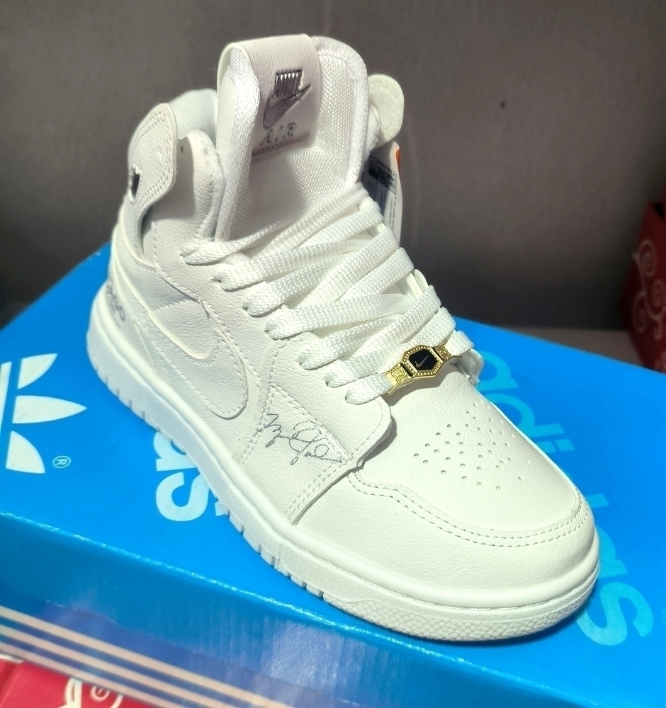 NIKE AIR BOTITA EDICION CHICAGO Comprar en Ramia