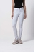 Pantalon Ajustado Tiro Medio - comprar online