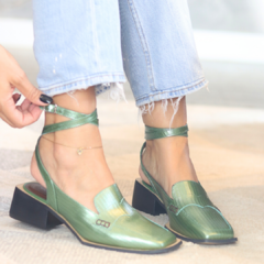 Mocassim Slingback Couro Verde Metalizado - comprar online