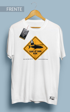 Camiseta SURF AT OWN RISK - comprar online