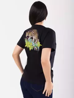 Blusa Unissex Caatinga Jaguatirica Meia Malha Preta 1762077 na internet