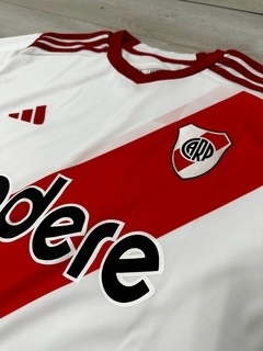 Camiseta de River Titular 2X1 - Outfit Shop