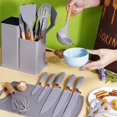 Imagem do Kit Completo Jogo Utensílios C/19 Peças de Cozinha Com Tábua em Silicone Espátula Faca Tesoura