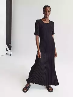 Vestido longo de malha monocromática feminino, manga curta, vestido feminino plissado, gola em O, quadril, primavera, moda verão, feminino, 2022 - loja online