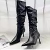 Botas femininas plissadas pontiagudas de cano alto, botas de salto fino na moda, botas longas abaixo do joelho, outono, 2024