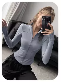 Roupas de ioga de secagem rápida para mulheres apertadas, exercícios, roupas de ginástica feminina, tops de fitness, tops de ioga, 2024 na internet