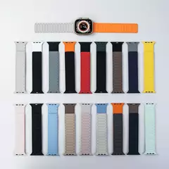 Imagem do Pulseira Desportiva Magnética para Apple Watch, Pulseira de Silicone, Série iWatch, Ultra 2, 9, 8, 7, 6, 5, 4, 49mm, 45mm, 44mm, 42mm, 38 milímetros, 40 milímetros, 41 milímetros