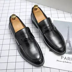 Mocassins de couro com slip-on masculino, sapatos casuais formais de negócios, sapatos marrons, tamanho grande 38-48, primavera e outono, 2024 na internet