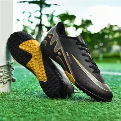 Imagem do Sapatos de futebol ultraleves longos dos homens, grampos respiráveis, botas de futebol indoor, tênis de treinamento, venda quente, novo, transporte da gota