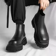 Imagem do Botas masculinas de couro alto ao ar livre, sapatos de tendência quente, nova moda, outono e inverno, 2023