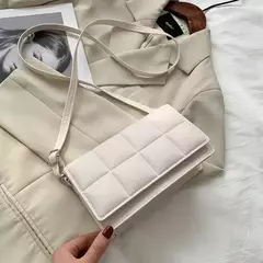 Pequena bolsa de couro PU para mulheres, bolsa crossbody, alça clássica, marca de moda, designer, tendência, feminina