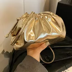 Imagem do Embreagem macia de bolinho de couro PU para mulheres, bolsa de hobo nuvem, bolsa elegante elegante, bolsa pequena, design de luxo, ouro e prata