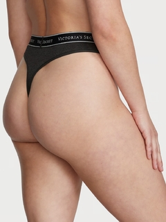 LOGO COTTON HIGH-WAIST THONG PANTY NEGRO - comprar en línea