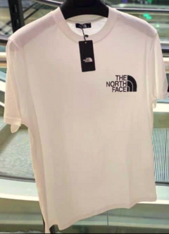 Remera The North Face doble estampado en internet