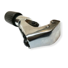 Cortador de caños de acero inoxidable 4 a 32 mm - HISSUMA MATERIALES