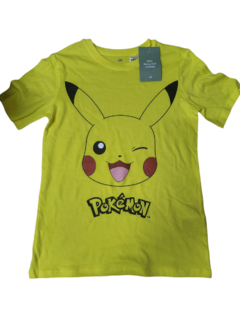 Remera h&m Pockemon 8 a 10 años