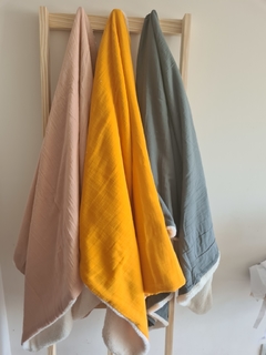 Manta / pie de cama Ontario gris corderito beige - comprar online