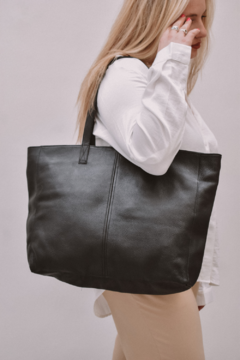 BOLSO BIG CHOP NEGRO-Último en stock!