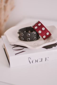 PULSERA NEGRA