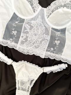 Set Suzzet Blanco (conjunto corseta y bombacha less)