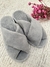 Pantufla Cruzada Piel Gris - comprar online