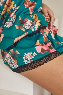Pijama Amber Verde Esmeralda con Flores en internet