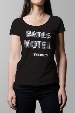 Remera Psicosis bates motel negra mujer