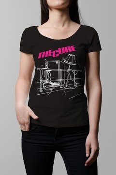 Remera The Cure Pill box tales negra mujer