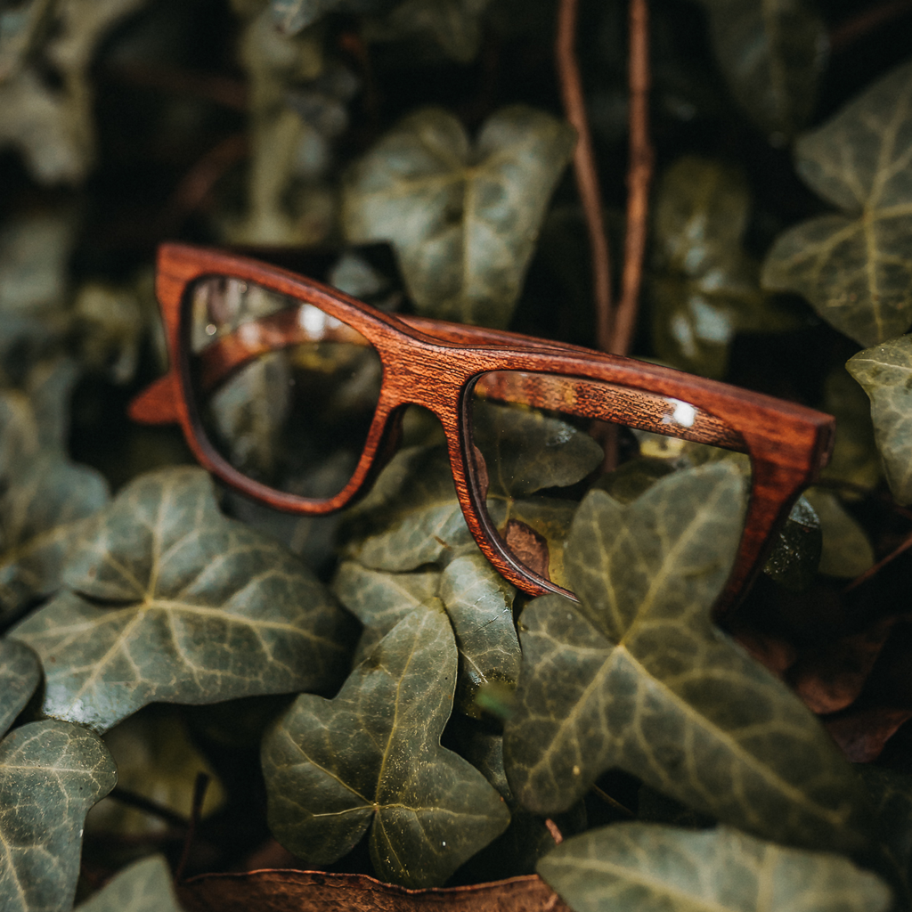 Lentes con armazon de madera hotsell