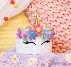 Klutz Sew Your Own Unicorn Cake Pillow - comprar online