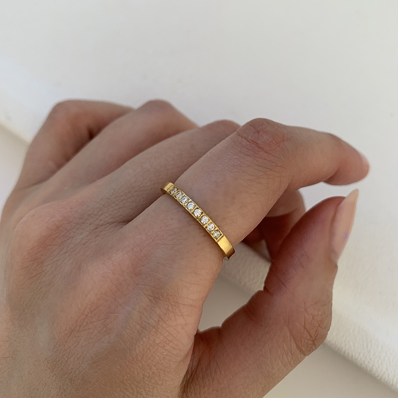 Anillo de acero