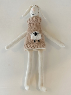 Conejo de Apego de Tela con Sweater Chaleco Tejido - comprar online