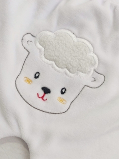 Conjunto plush ovejita blanco - comprar online