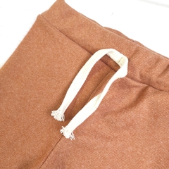 Pantalón liviano LONDRES dulce de leche en internet