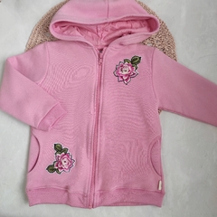 Campera frisa flores bordadas