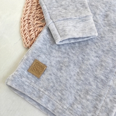 Saquito plush SIENA gris melange - Carcajada Ropa de Chicos