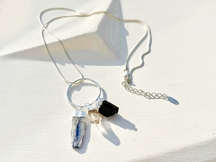Colar Amuleto Cianita Azul Cristal e Turmalina Negra