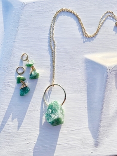 Colar Vênus quartzo-verde ouro - MIMPPY - Jóias em Prata e Semijóias | Acessórios Femininos com Cristal e Pedras Naturais