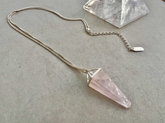 Colar Pêndulo quartzo-rosa