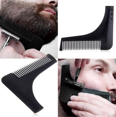 PEINE GUIA SIMPLE PARA BARBA NEGRO - B101