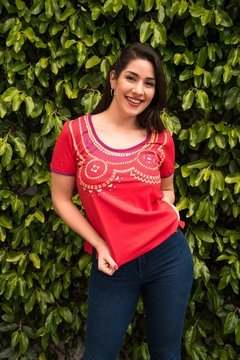 Remera MANDALAS Rojo Carmesí