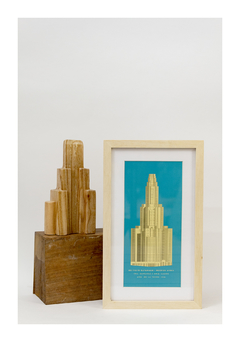 Set Kavanagh: postal enmarcada + edificio miniatura en madera - comprar online