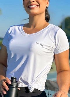 Blusa Alicia Fitness Branco na internet