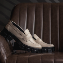 Sapato Mocassim Feminino Tratorado 10023 Siroco Off White -Coleção Outono inverno - comprar online
