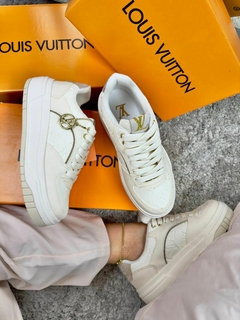 Imagem do Tênis Feminino Moda Louis V Plataforma Branco-Frete Grátis Por Região