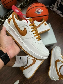 Tênis Air Force Lakers- Caramelo na internet
