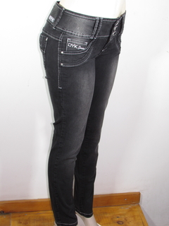 Calça Jeans Feminina Skinny Cós Baixo Conforto Com Passante Alto - comprar online