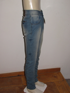 Calça Jeans Masculina Ethnos Corte Reto - comprar online