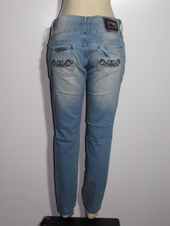 Calça Dyork Jeans Feminina Cigarrete Cós Baixo Com Passante Alto Conforto - comprar online