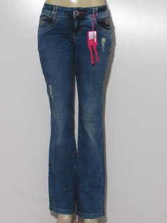 Calça Feminina Jeans Puído Flare Cós Médio Ultimato Lavagem Escura na internet